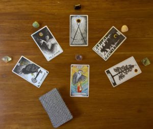 Czy Tarot naprawdę przepowiada przyszłość?