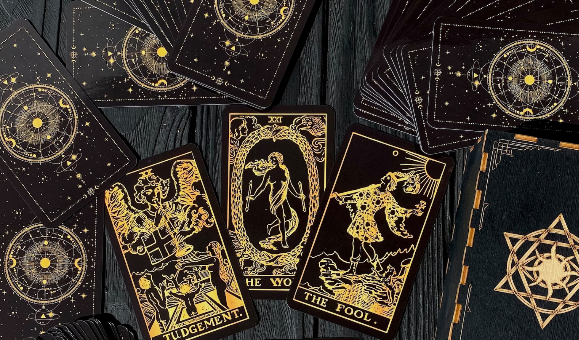 Jak używać tarota do rozwoju osobistego?